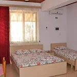 Hotel Oaz 3*