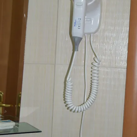Oaz Hotell Kavaje