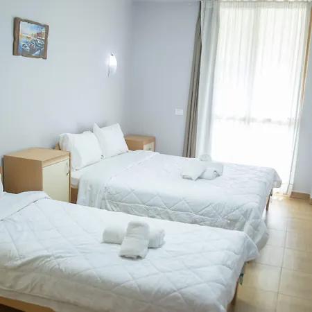 Oaz Hotell 3*