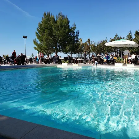 Hotell Oaz Kavaje