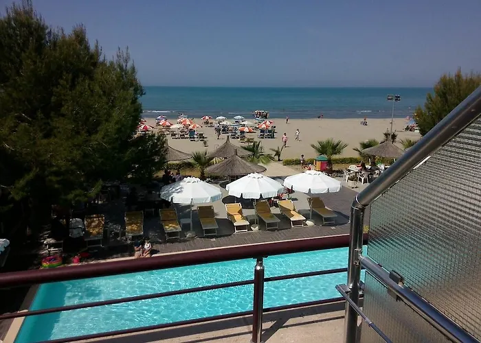 Oaz Hotel 3*
