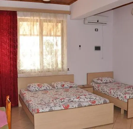 מלון Oaz 4*