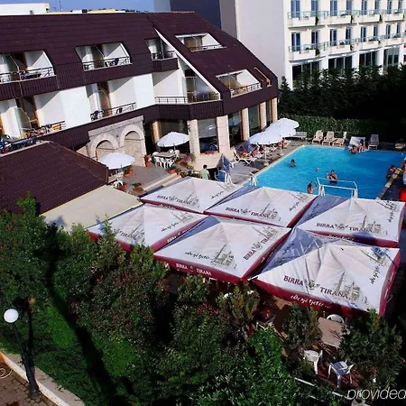 Oaz 4*